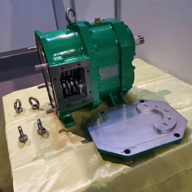 雙軸剪切機實物圖（上圖）